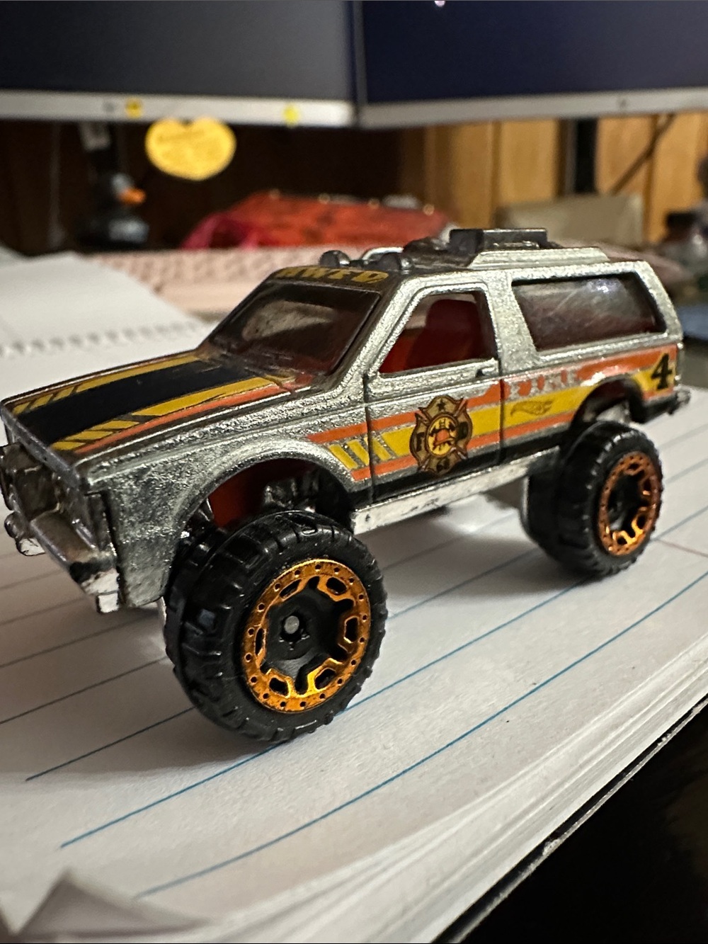 Hot Wheels Vintage Fire Dept Chevy Blazer 1983